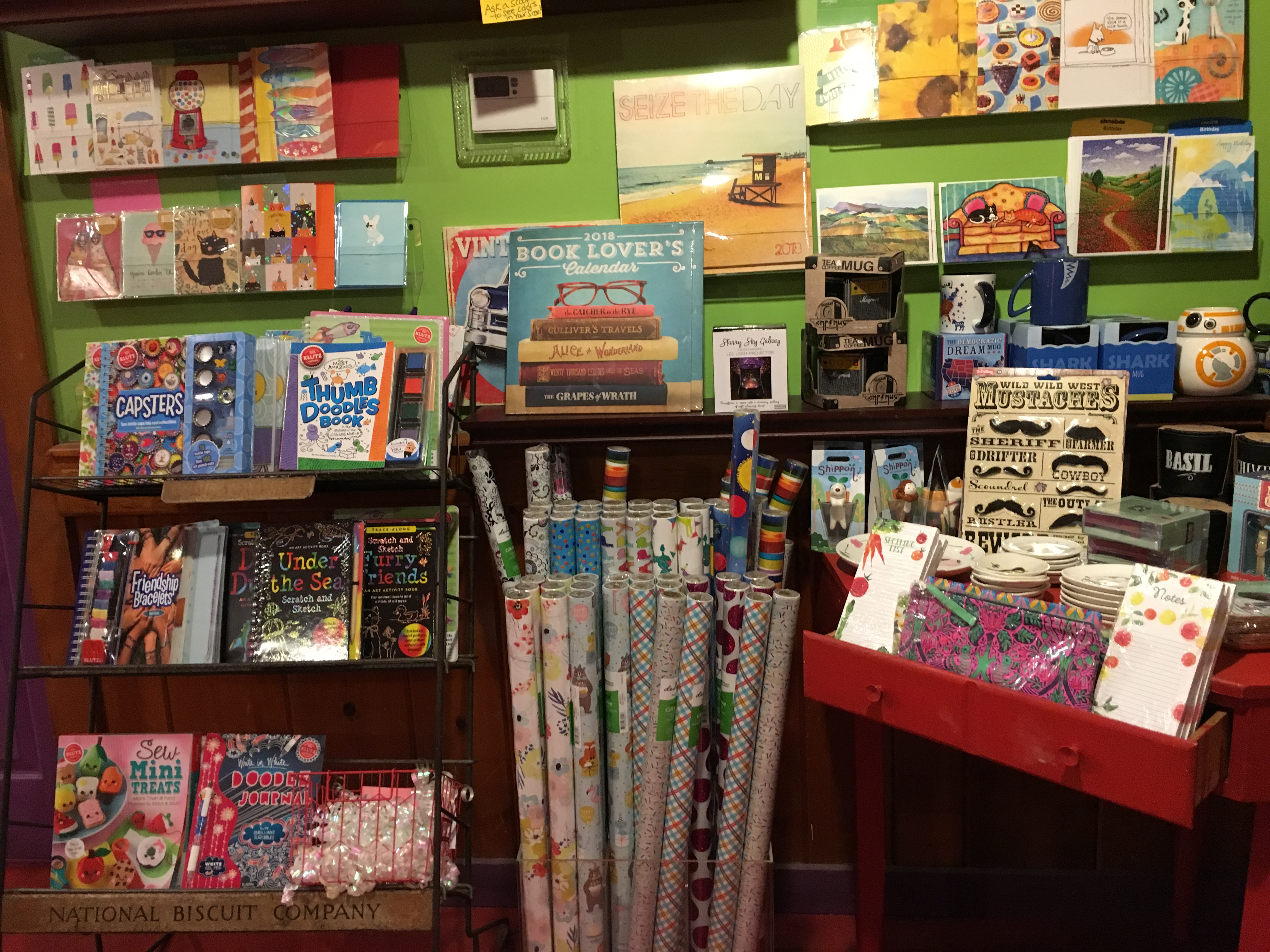 Books and gifts at Emack & Bolio's, Albany, New York | In Search of a Scoop