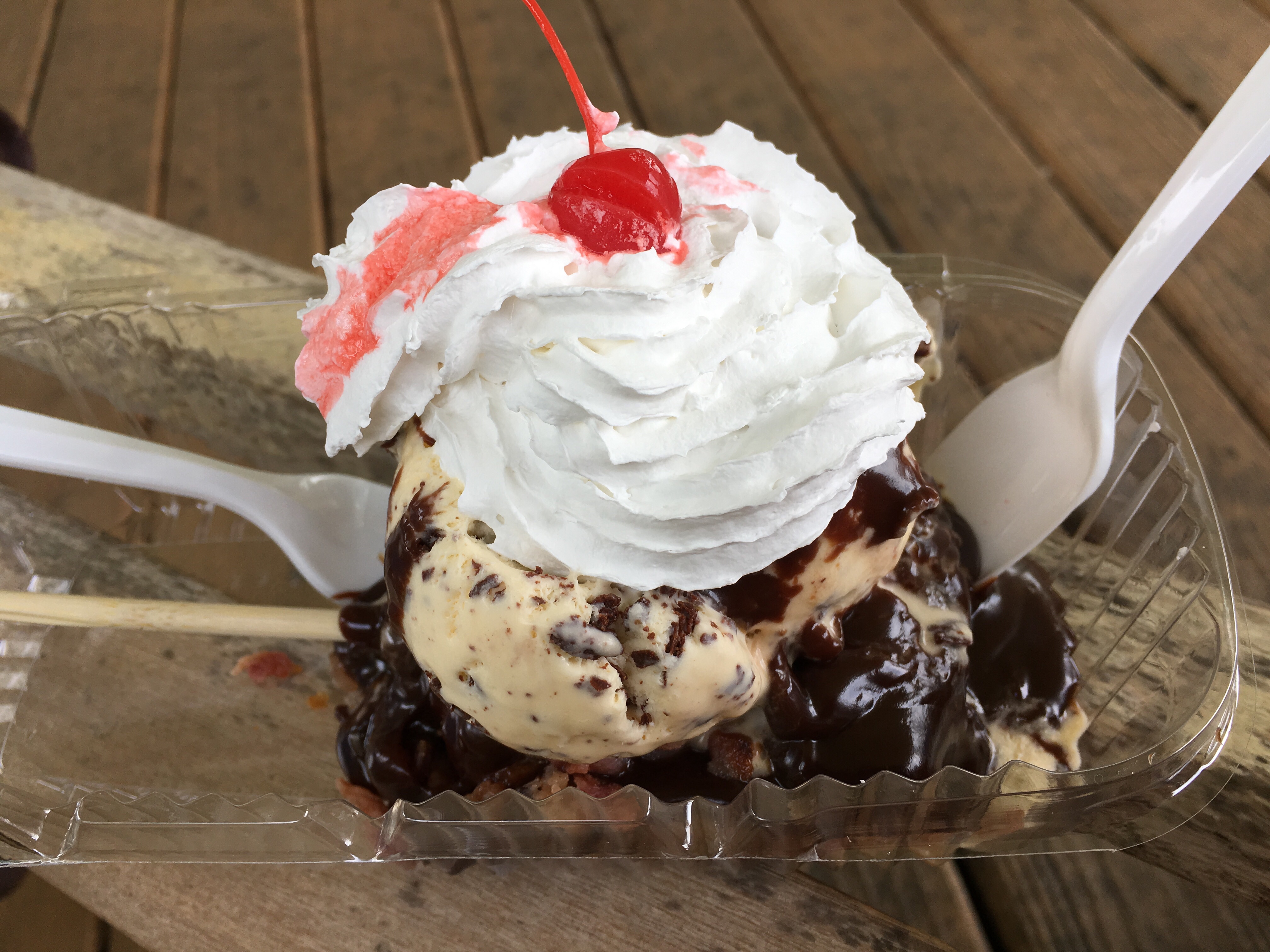 Donut sundae, Donuts on a Stick, Duck, NC | In Search of a Scoop