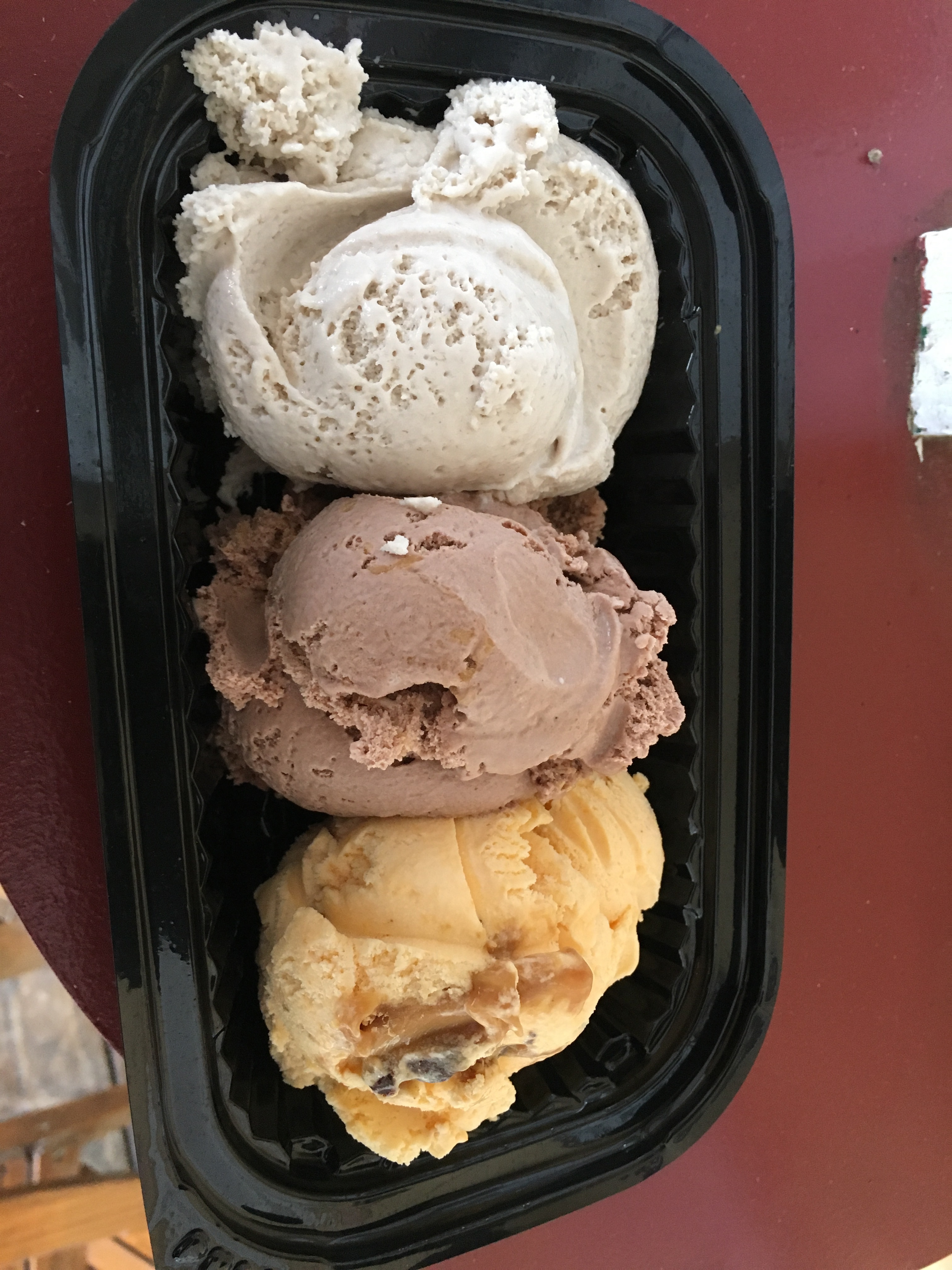 Memories, Exeter, NH | In Search of a Scoop
