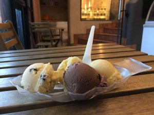 Ice cream flight, La Lecheria, Santa Fe, NM | In Search of a Scoop