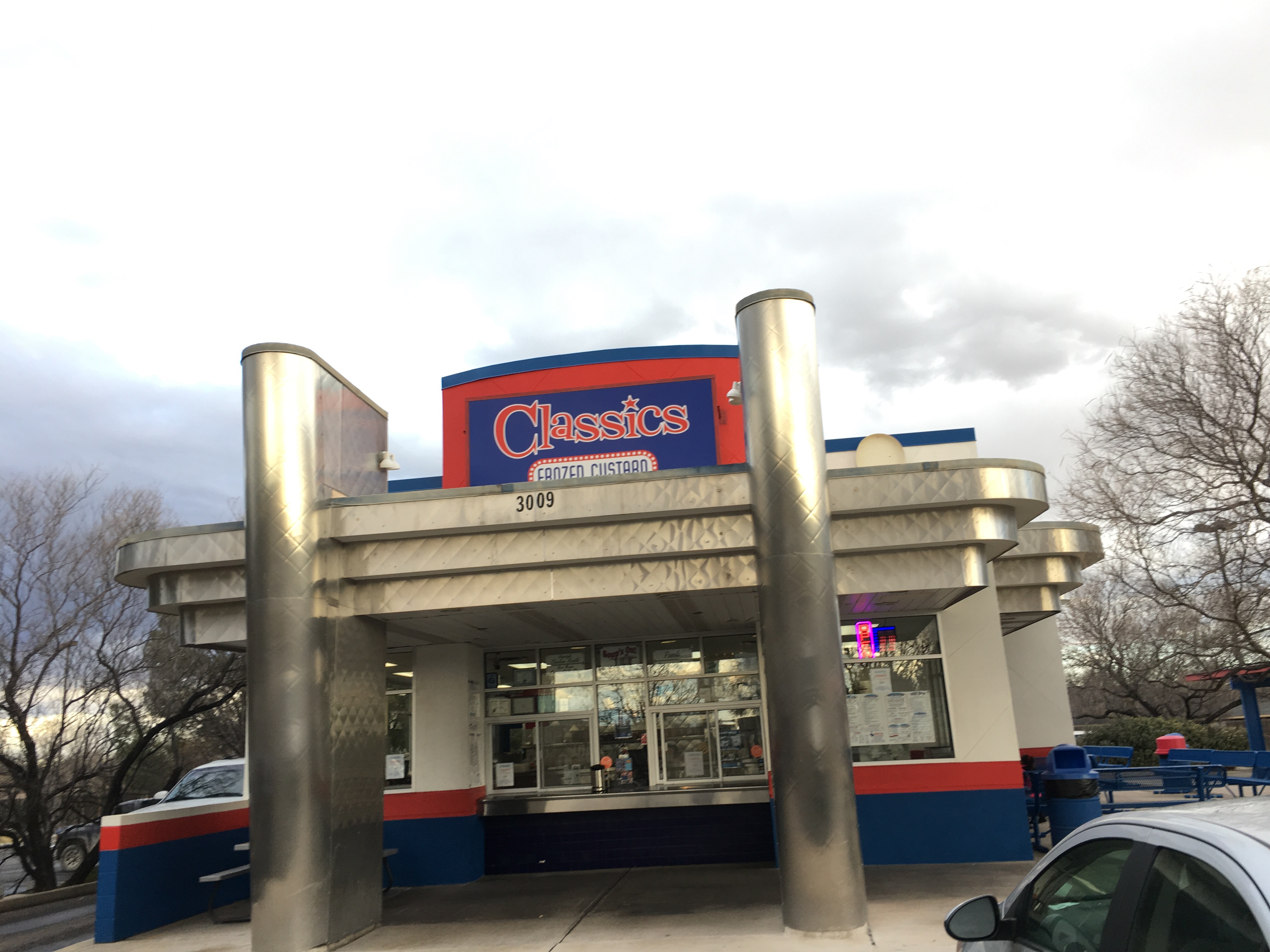 Ice cream at Classics, Roswell, NM | In Search of a Scoop