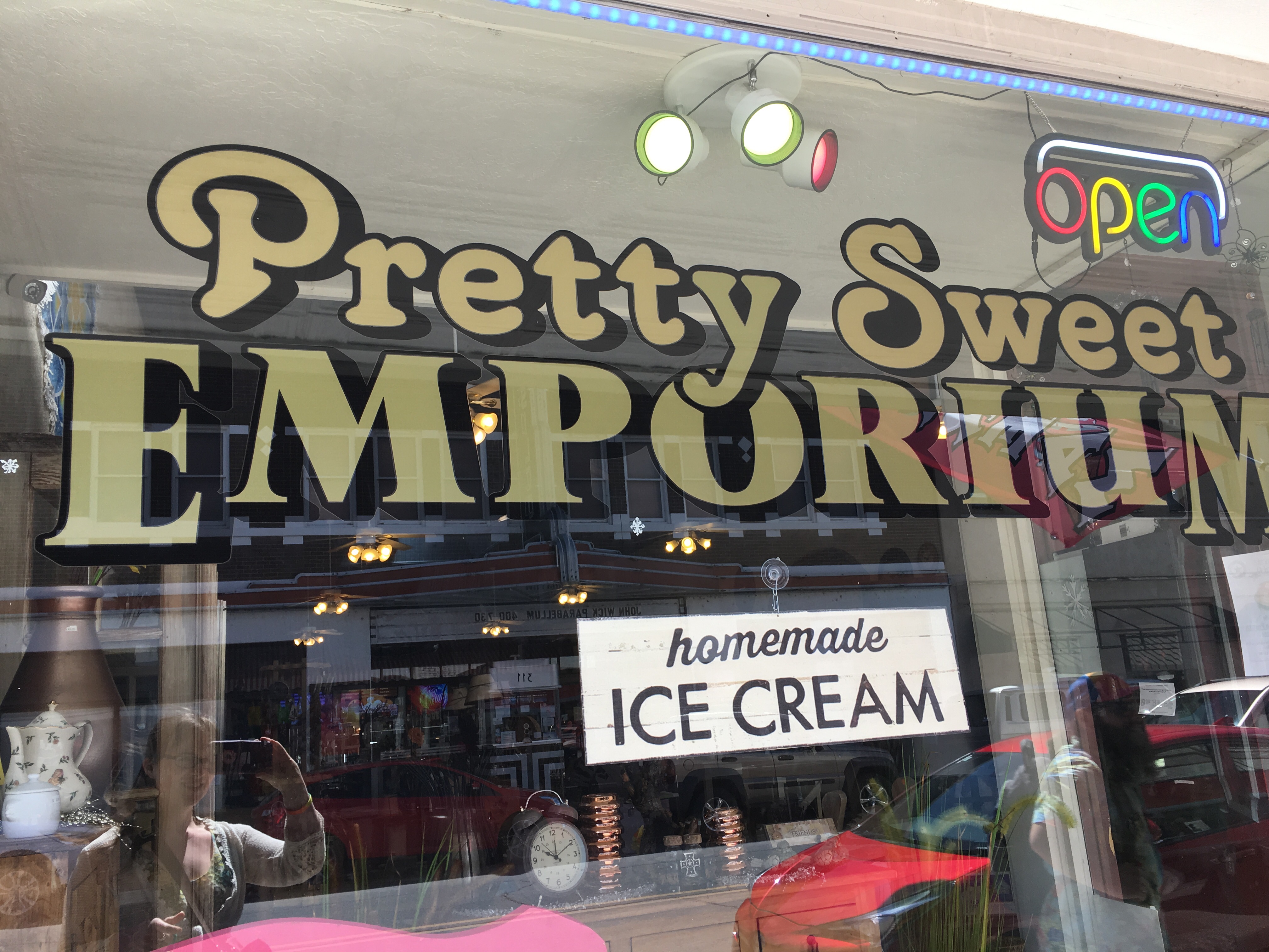 Pretty Sweet Emporium, Silver City, NM | In Search of a Scoop